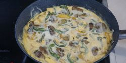 Ομελέτα με πιπεριές και μανιτάρια