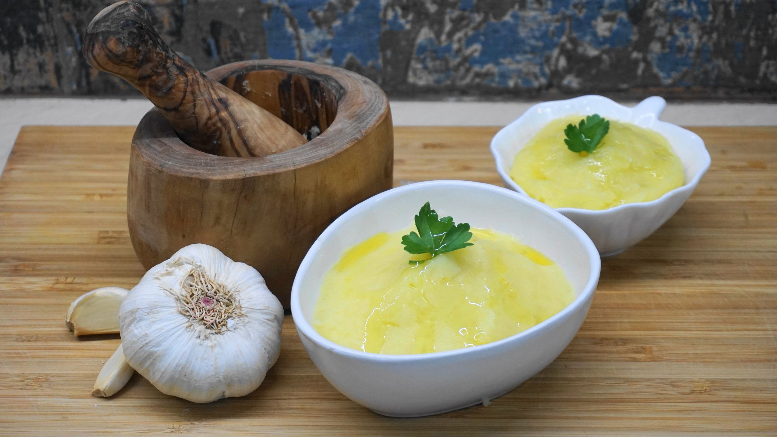 Σκορδαλιά παραδοσιακή με πατάτα