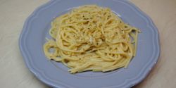Μακαρονάδα με σάλτσα τυριού και πιπέρι, cacio e pepe αλά ελληνικά