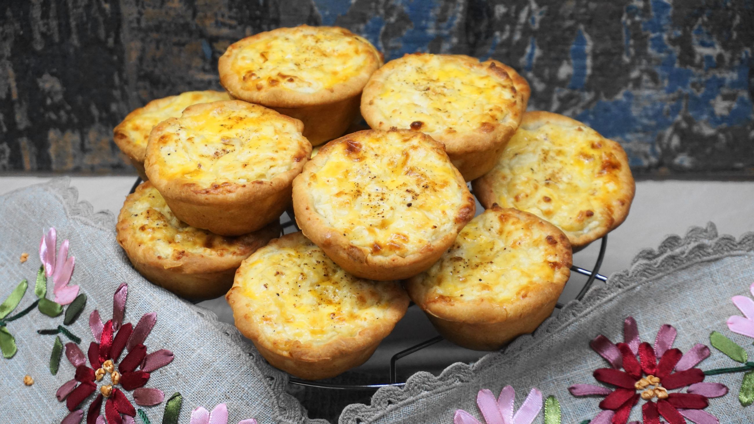 Λαμπρόπιτες