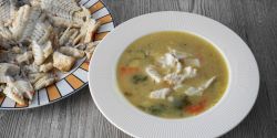 Ψαρόσουπα παραδοσιακή χωρίς αυγολέμονο