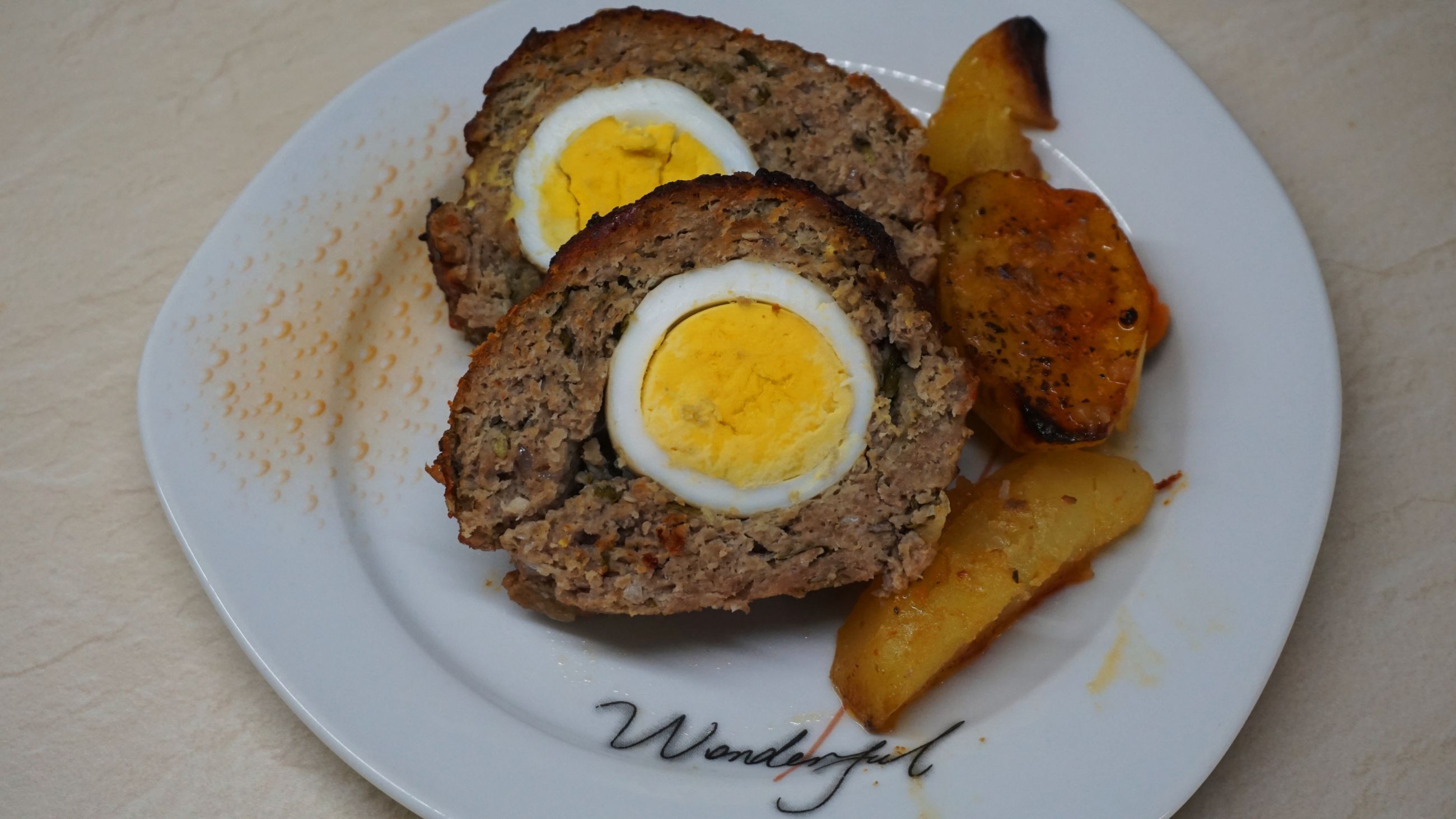 Ρολό κιμά με αυγό