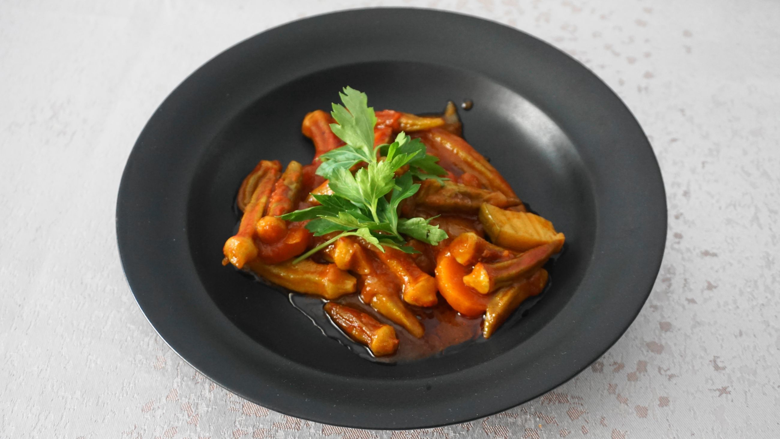 Μπάμιες λαδερές