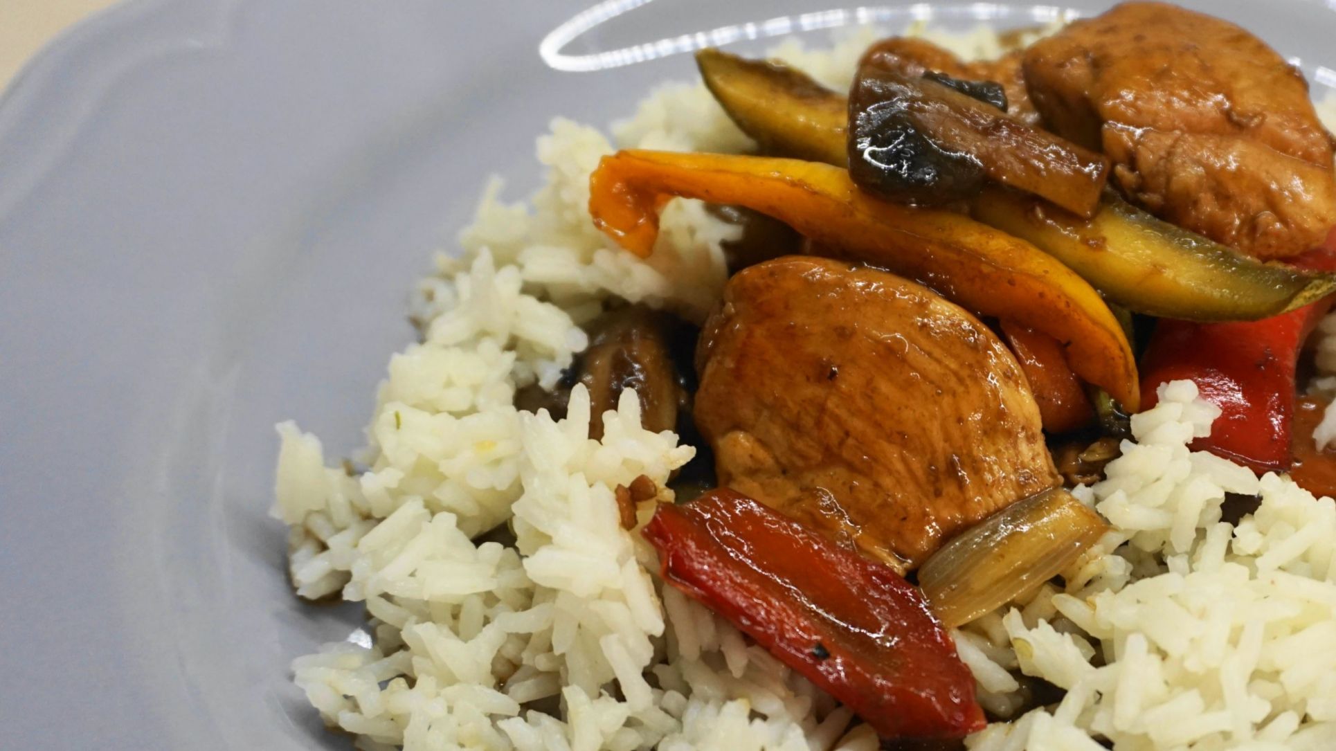 Κοτόπουλο με πετιμέζι και λαχανικά