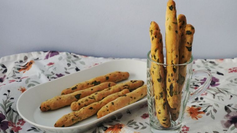 Κριτσίνια με σπανάκι