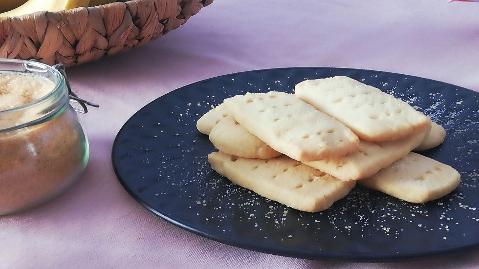 Shortbread cookies - βουτυράτα μπισκότα με 3 υλικά