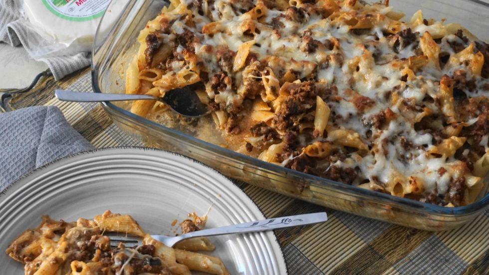 Ζυμαρικά φούρνου με κιμά και τυριά ογκρατέν