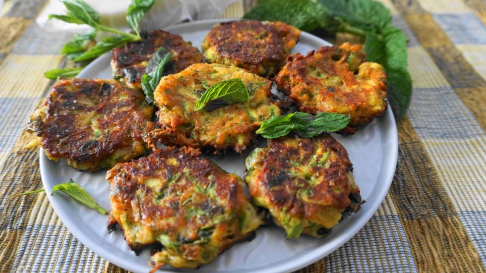 Κολοκυθοκεφτέδες με μαστέλο και δυόσμο