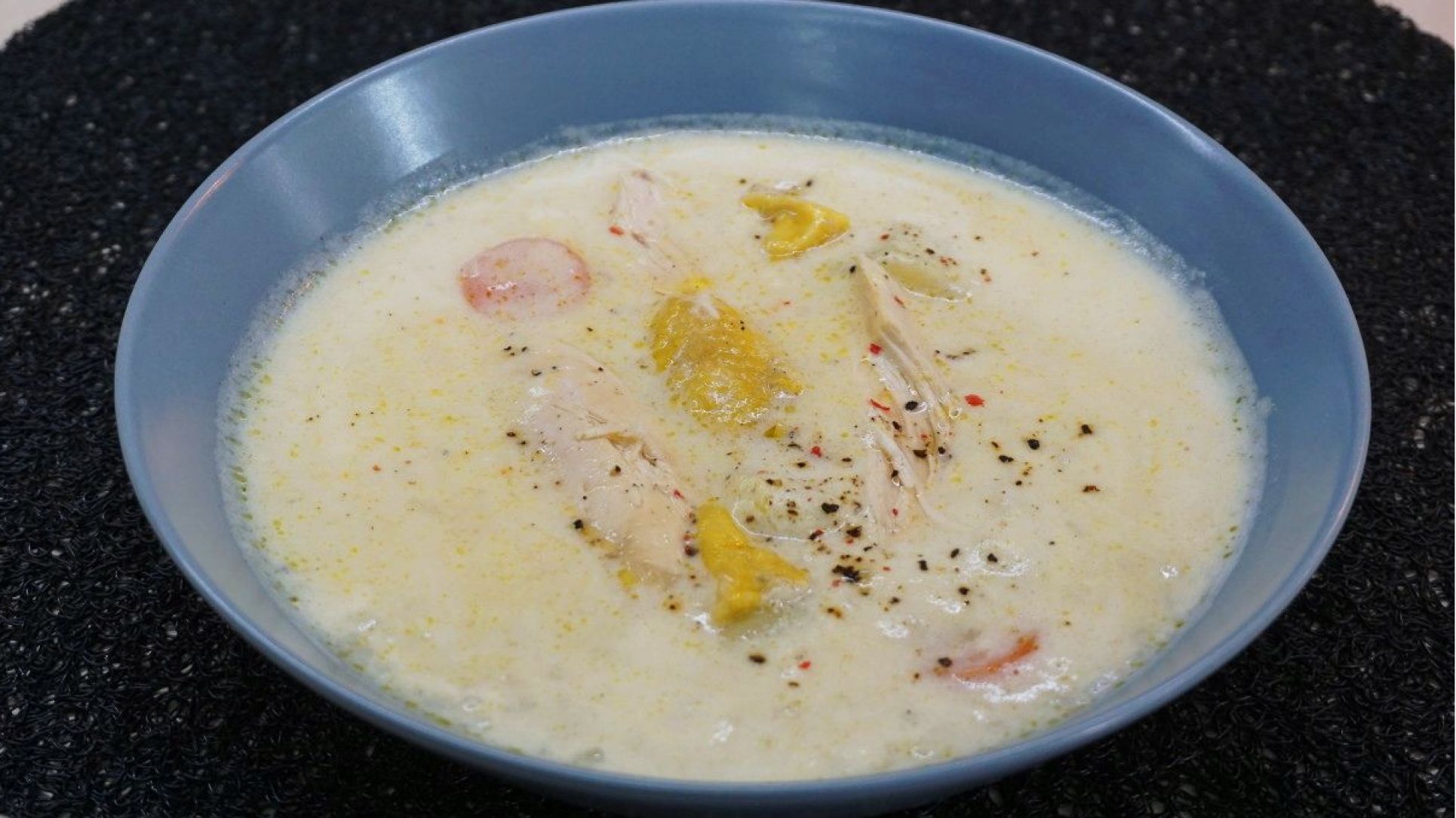 Κοτόσουπα αυγολέμονο