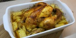 Κοτόπουλο λεμονάτο ψητό στο φούρνο με πατάτες