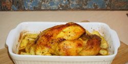 Κοτόπουλο λεμονάτο ψητό στο φούρνο με πατάτες