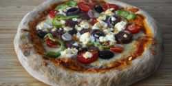 Πίτσα ελληνική 