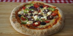 Πίτσα ελληνική 